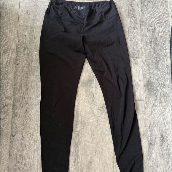 Stylish Black Leggings - Picture 1 of 2